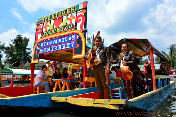 recorrido familiar en trajineras xochimilco